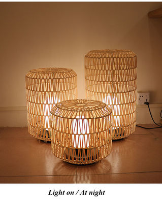 Cỏ ngoài trời Rattan Garden Lanterns IP44 chống nước cho khách sạn