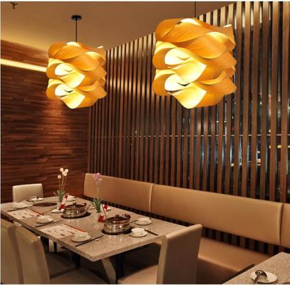 Đèn dây chuyền gỗ rattan Bắc Âu nguồn ánh sáng LED cho phòng khách