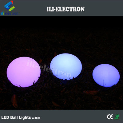 Trang trí tiệc cưới bóng led nhựa