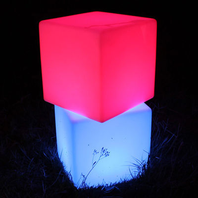 IP65 chống nước ngoài đèn LED hình khối ánh sáng 16 màu thay đổi cho phân vườn