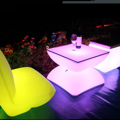 Đồ nội thất đèn LED nhựa PE, bàn cocktail sáng 16 Màu đổi