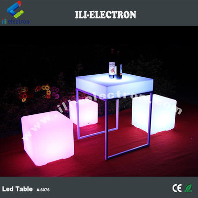 Bàn chiếu sáng led bằng nhựa hình vuông có kệ kim loại