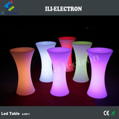 bàn cocktail led nhựa được sử dụng thương mại
