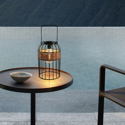 Đèn mặt trời vải rattan nhỏ di động cho ban công
