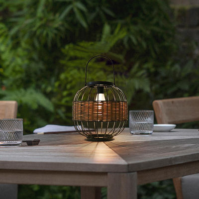 Ánh đèn ngoài trời Rattan chống nước cho sân vườn ban công