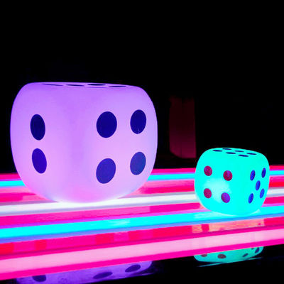 Ánh sáng ngoài trời LED hình khối ánh sáng Dice phong cách 15cm 20cm 30cm IP65 chống nước cho các sự kiện ngoài trời