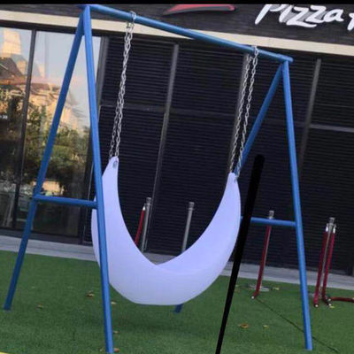 Thiết kế sự kiện nhựa phát sáng dẫn trăng swing