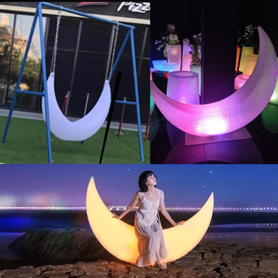 Thiết kế sự kiện nhựa phát sáng dẫn trăng swing