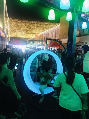 Cơ sở giải trí Đèn LED Đ swing với khung treo