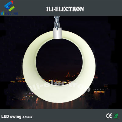 Đ swing ngoài trời bằng nhựa