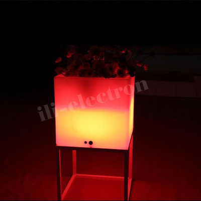 Ngoài trời chống thấm Ánh sáng lên băng xô vuông với giá đỡ kim loại