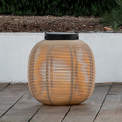 Rattan ngoài trời trang trí Đèn sàn chống thấm Đèn vườn mặt trời