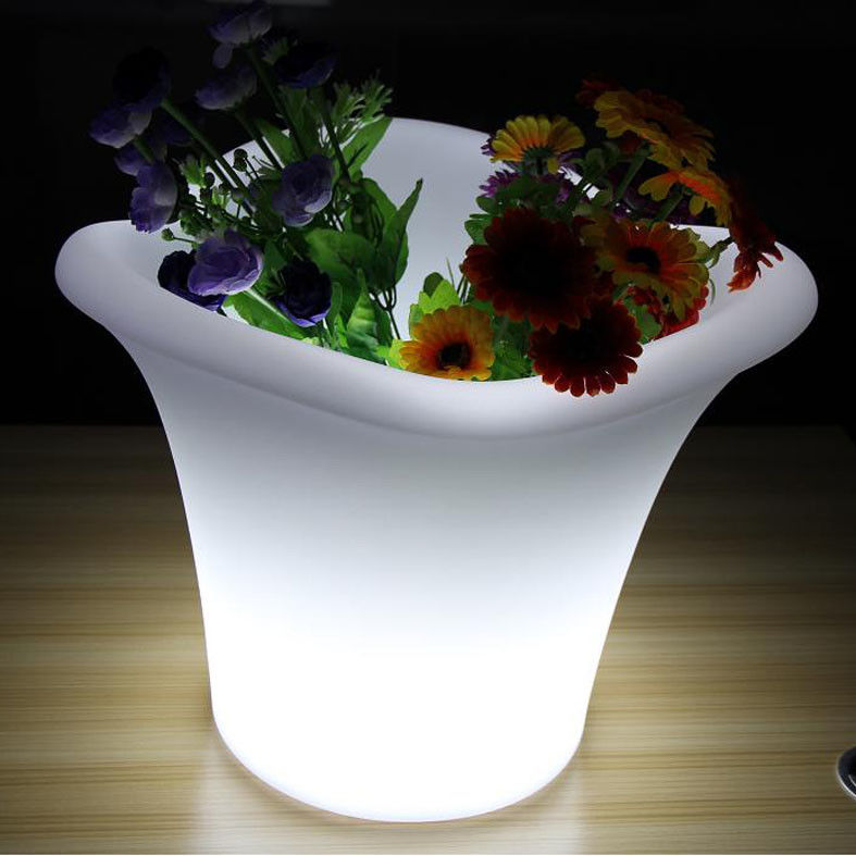 Sản phẩm nhựa có thể sạc lại led xô thùng băng chống nước không dây di động ngoài trời cho Party
