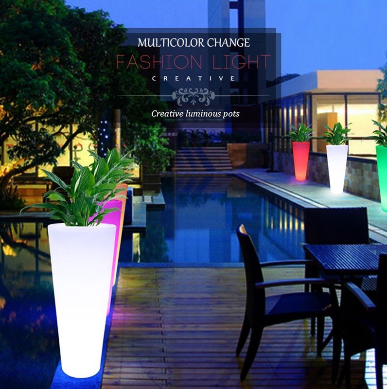 Đèn Highboy LED hoa nhân tạo chậu với 16 màu sắc thay đổi với điều khiển từ xa